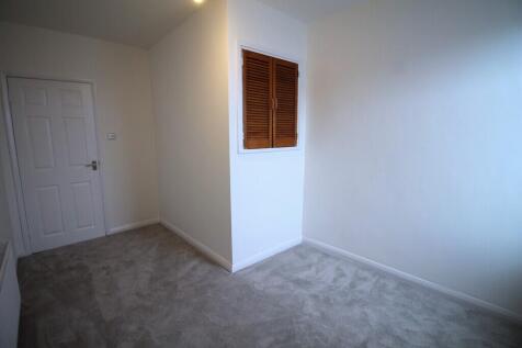 Bedroom Two (2)