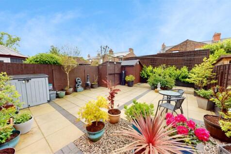 Lemon Tree Walk Rear Garden