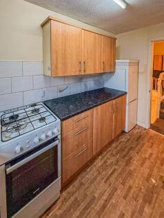 kitchen glos road.jpg