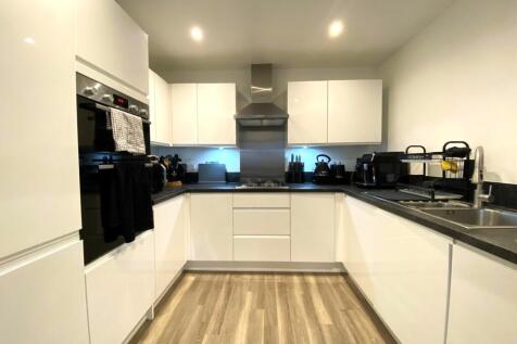 Wheatfield Drive, Witney, Oxfordshire photo 4