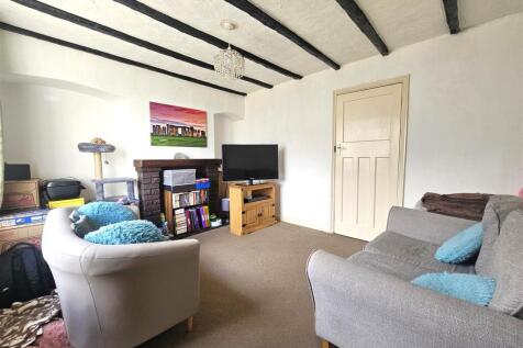 Living Room.jpg