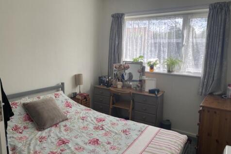 bedroom.jpg