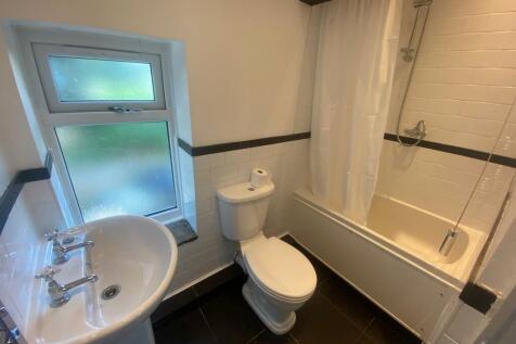 Crimbles Terrace, Pudsey photo 4