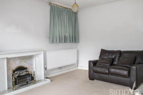 Bangors Road North, Iver, Buckinghamshire photo 3
