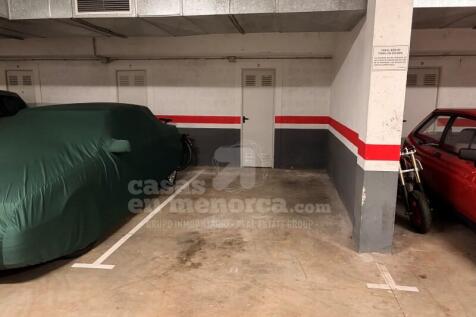 Ground floor with parking, storage room and swimming pool in Ciutadella