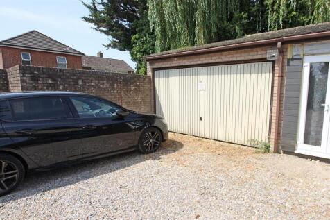 garage.jpg