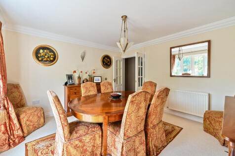 1290281-8-683d874...