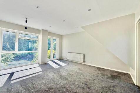 Luke Lane, Thongsbridge, Holmfirth, HD9 7SZ photo 4