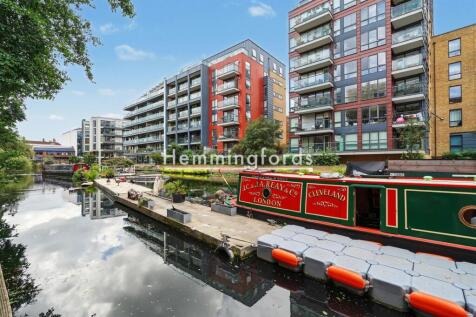 Canal Wharf E8-15.jpg