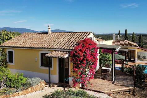 separate guest annex