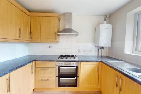 Leasow Park, 5 Kitchen.jpg
