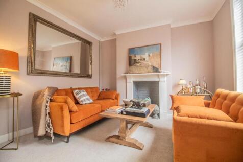 46 Garland Street [Sitting Room] 01.jpg