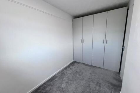 bedroom two 1.jpg