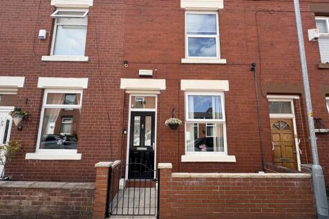 Oldham, OL9 - property photo