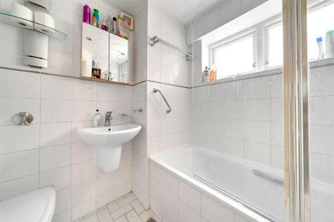 Bathroom.jpg
