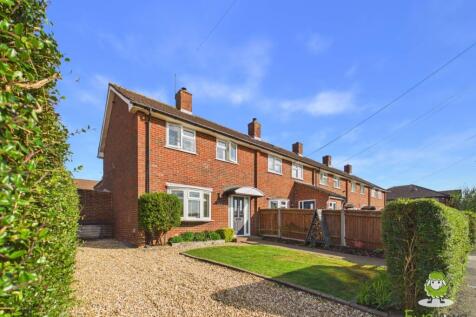 EweMove Estate Agents Basingstoke - St Andrews Rd