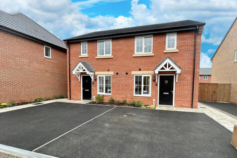 3 bed semi-detached house for rent in Shaw Bank Place, Crewe, Cheshire