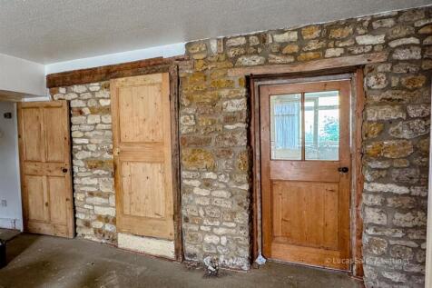 5 High St Finedon-28.jpg