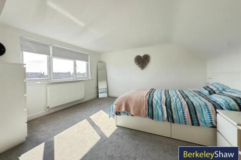 Bedroom 5 - Second Floor