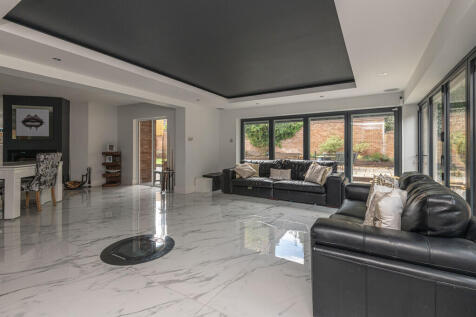 54 - 10 Bradfield...