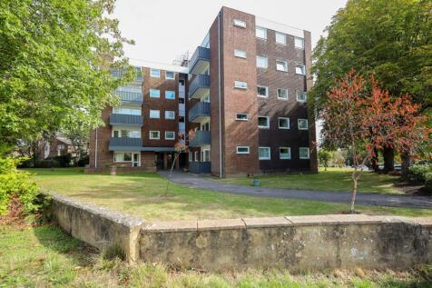 Burgess Hill, RH15 - property photo