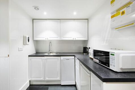 KITCHEN 1.jpg