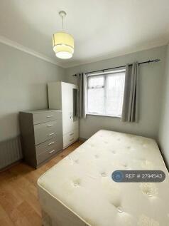 1st Floor Small Room £700