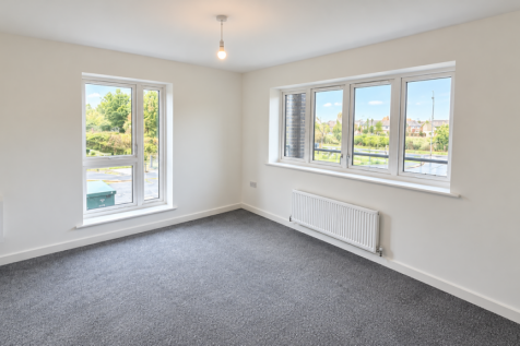 Saddlers House, Rainham, Havering, RM13 8LZ photo 5
