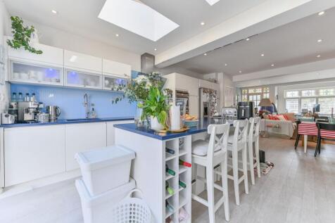 London, SW16 - property photo