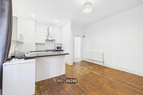 Beverstone Road, London, SW2 5AL photo 3