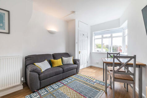 Argie Avenue, Leeds photo 4