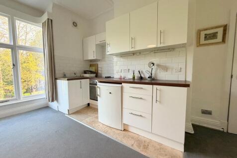 Oakwood Avenue, Roundhay, Leeds, LS8 photo 3