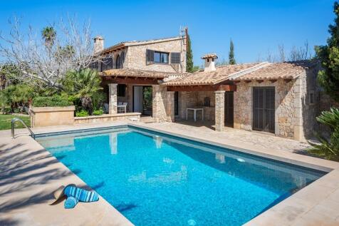 Exterior and Pool (1