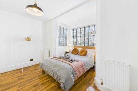 CAM03974G0-PR0120...