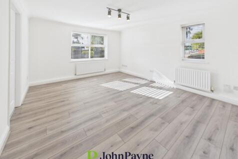2-bed flat on Beaumont Crescent, Coundon, Coventry, CV6, £995/mo