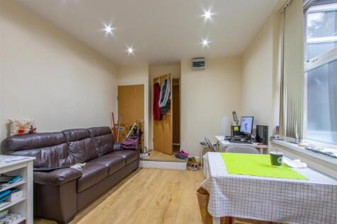 Colum Road, Cathays photo 4
