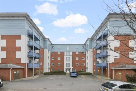 Wraysbury Drive, Yiewsley, West Drayton photo 4