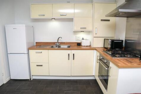 Lounge / Kitchen