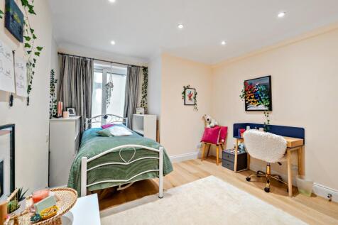 1347428-14-68b5e0...