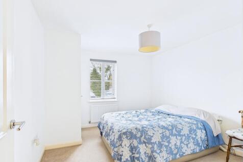 CAM01338G0-PR0156-STILL001