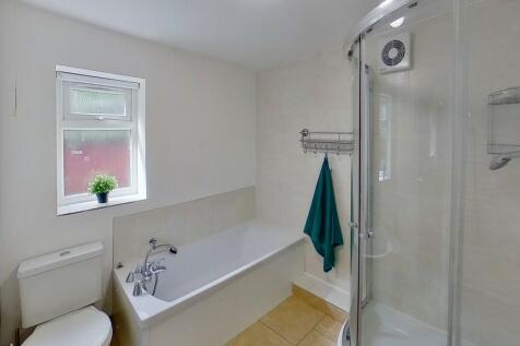 44-Wellington-Str...