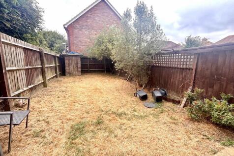 Barnfields Court, Sittingbourne photo 3
