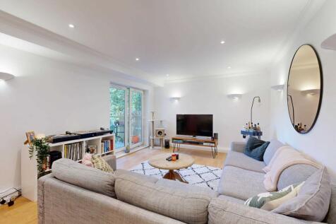 Lounge / Dining Room