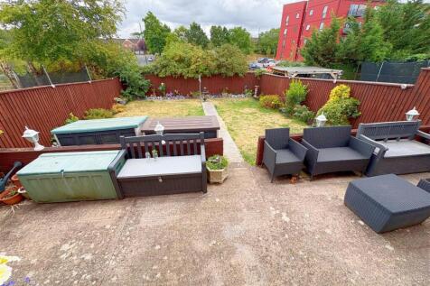 Rear garden and patio.jpg