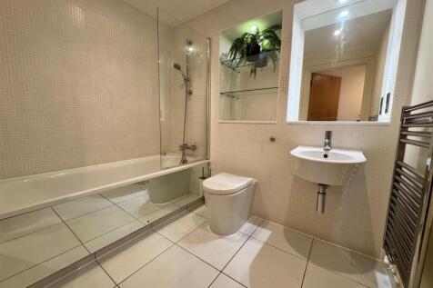 WhatsApp Image 2025-11-18 at 16.26.43 (1).jpeg