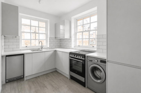 Flat 2, the  Coach House, kicthen.png