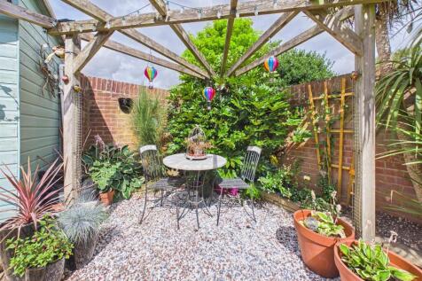 Sitting Area External