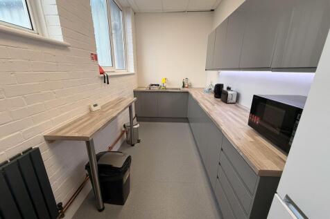 Internal (Kitchen).jpeg