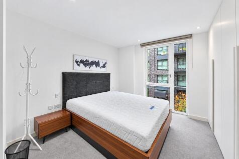 Devan Grove London N4 photo 3