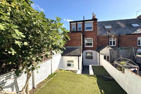 HOUSE REAR 2.jpg
